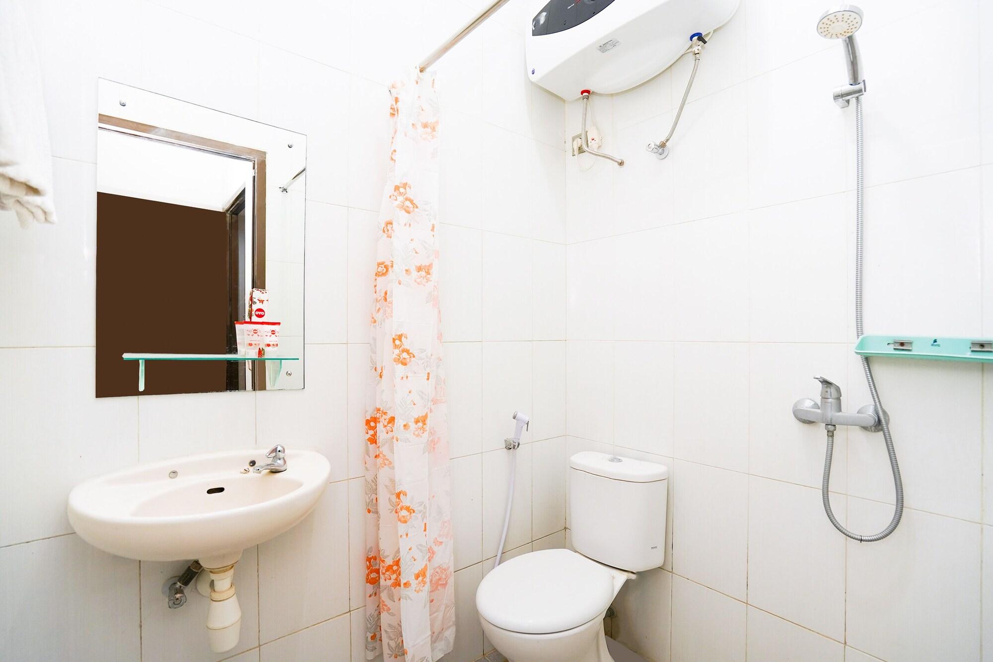 Oyo 450 Semampir Residence Surabaya Exterior foto