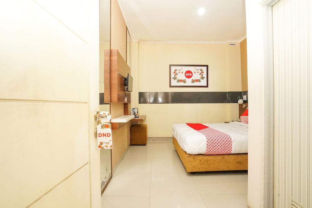 Oyo 450 Semampir Residence Surabaya Exterior foto