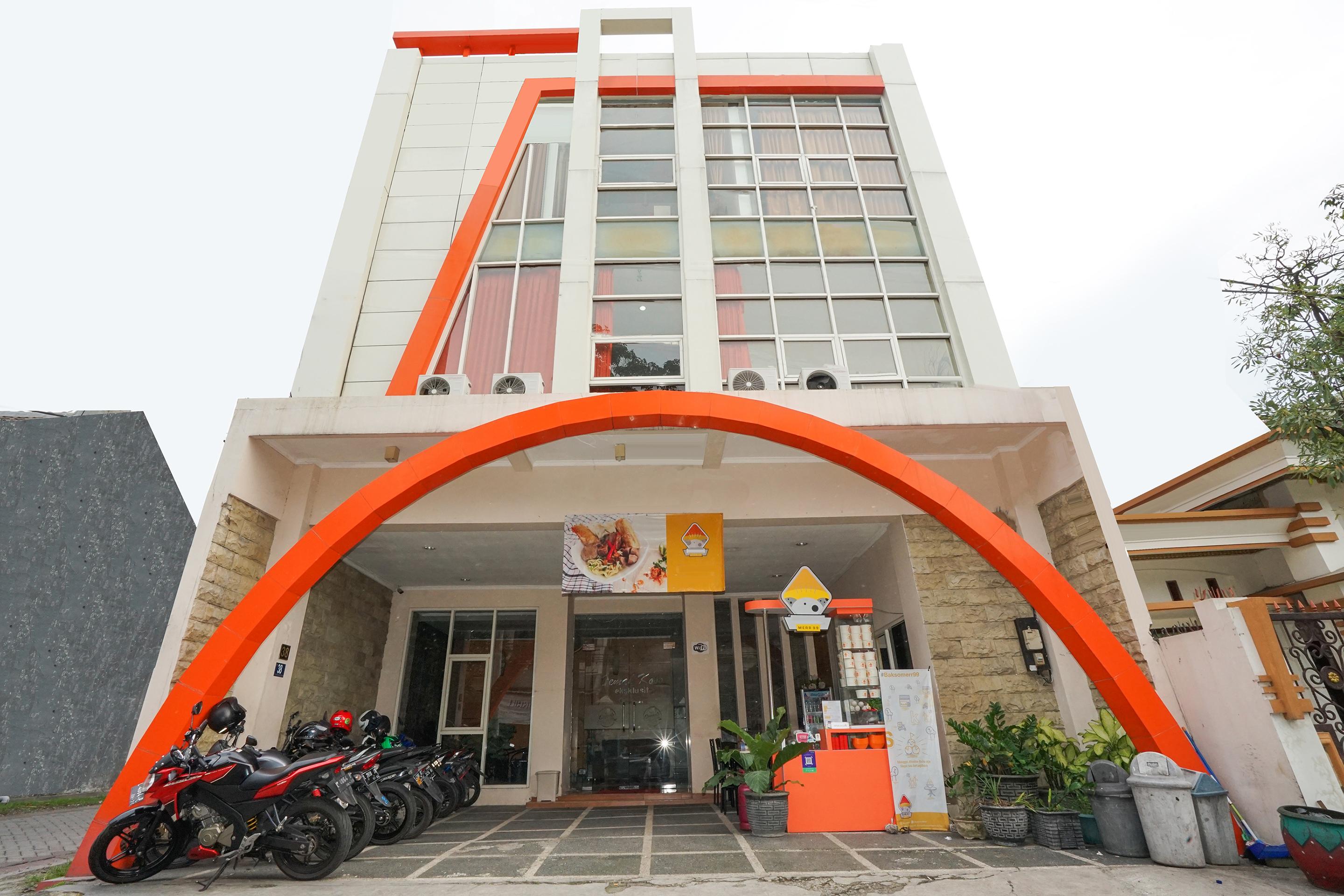 Oyo 450 Semampir Residence Surabaya Exterior foto