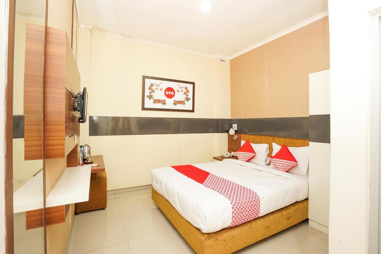Oyo 450 Semampir Residence Surabaya Exterior foto