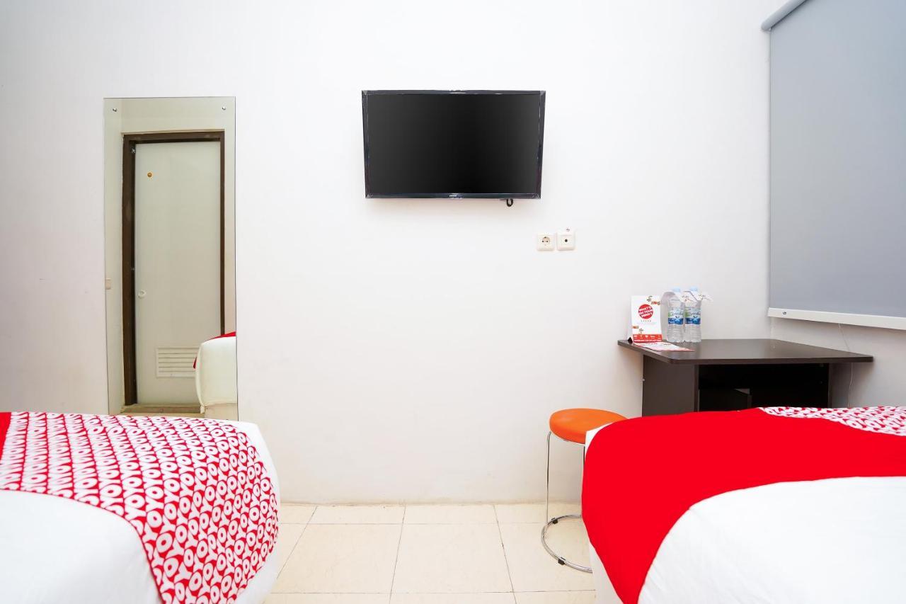 Oyo 450 Semampir Residence Surabaya Exterior foto